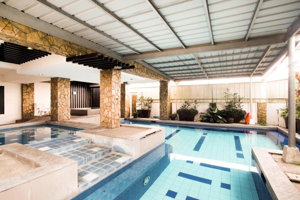 Oyo 394 Tagaytay Haven Hotel - Mendez Tagaytay City Bagian luar foto