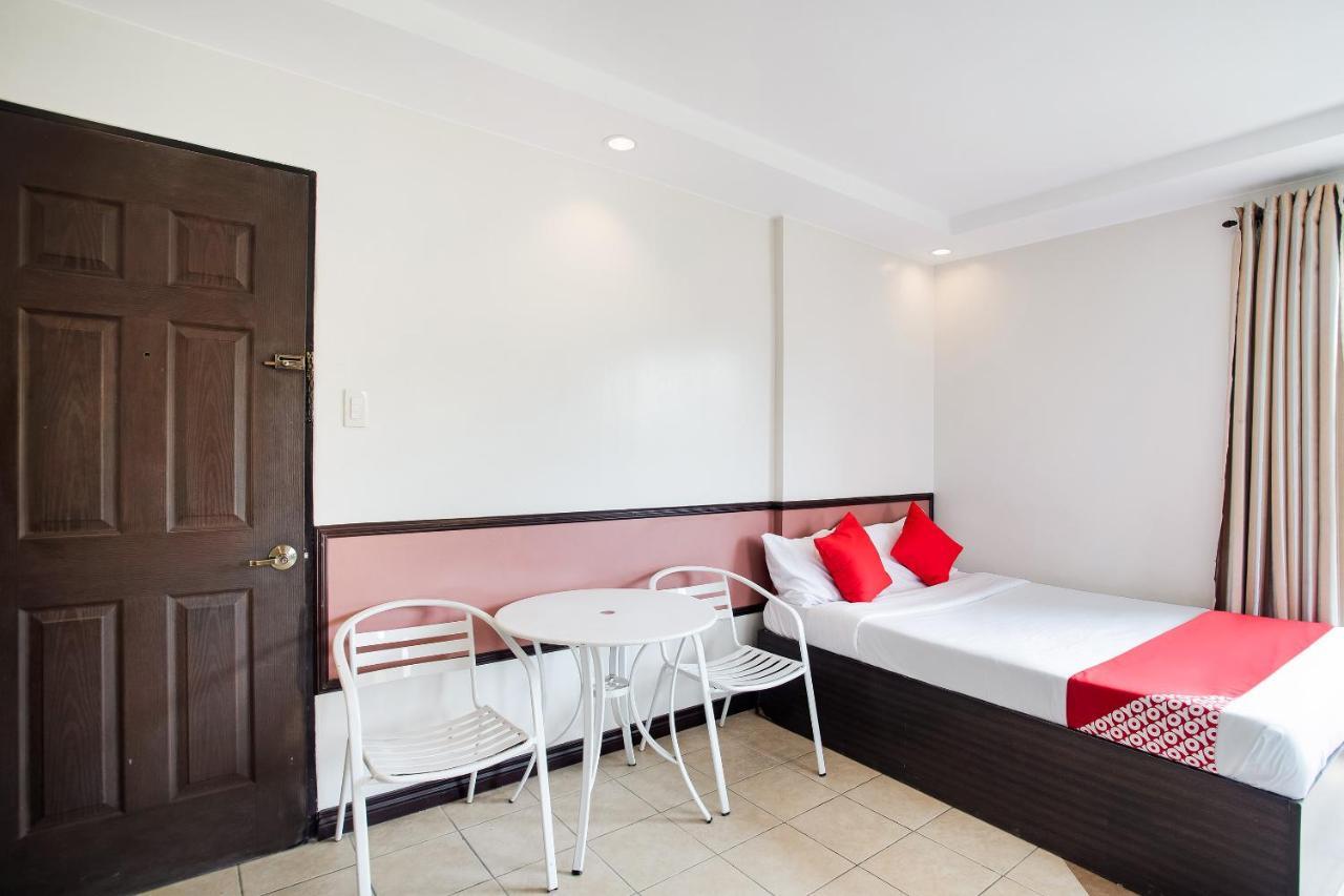 Oyo 394 Tagaytay Haven Hotel - Mendez Tagaytay City Bagian luar foto