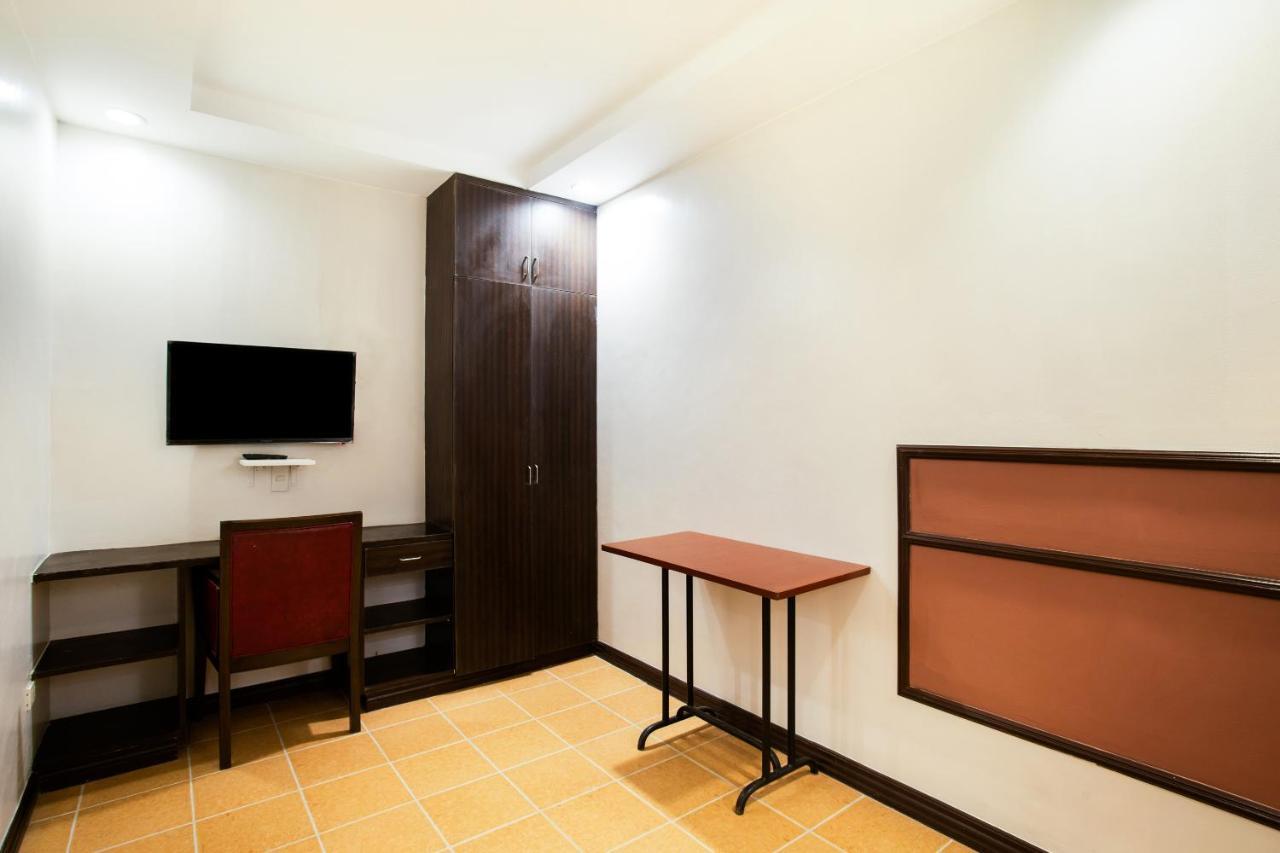 Oyo 394 Tagaytay Haven Hotel - Mendez Tagaytay City Bagian luar foto